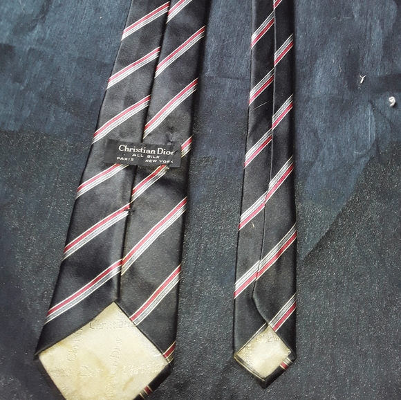 Christian Dior Necktie - Picture 1 of 2